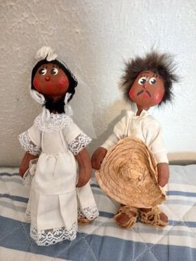 Vintage Mexican Folk Art Wedding Dolls Hand Painted Faces Bride And Groom